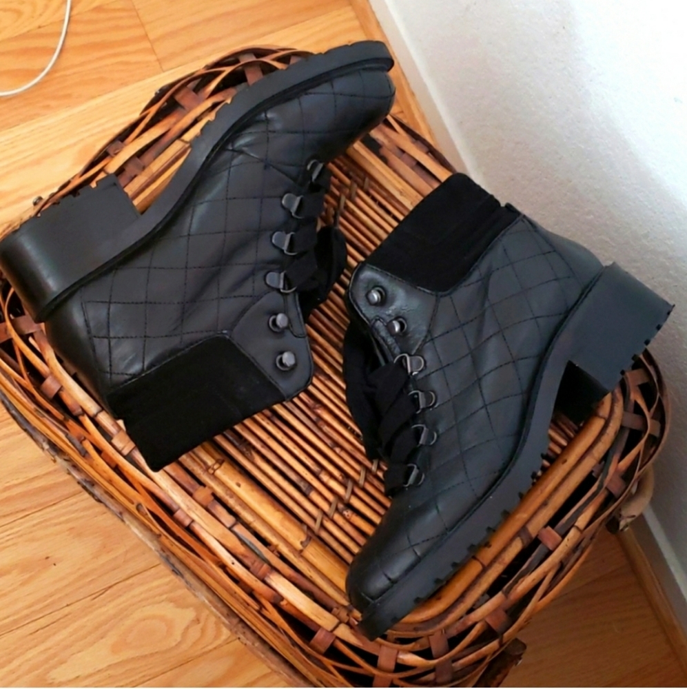 Steve Madden Black Quilted Leather & Suede Donella Hiking Boots Size 8